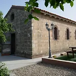 Serra E Mesu Bed and Breakfast 4*