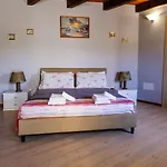 Serra E Mesu 4*