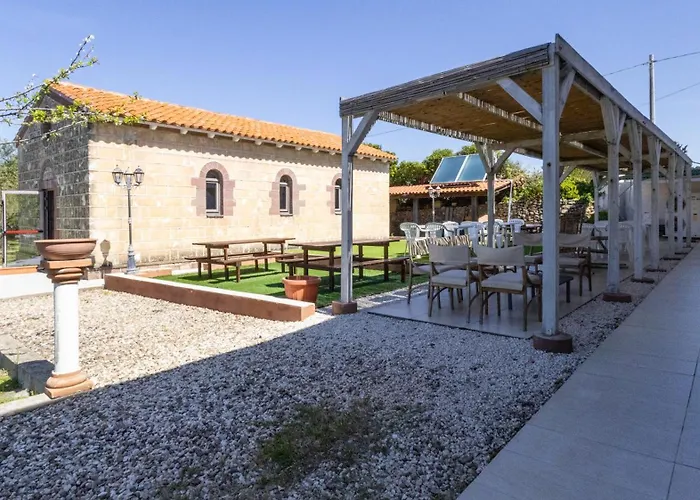 Serra E Mesu Affittacamere Magomadas