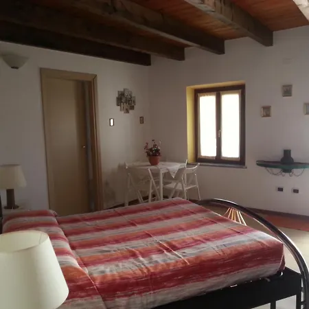 Frühstückspension Serra E Mesu Affittacamere 3*