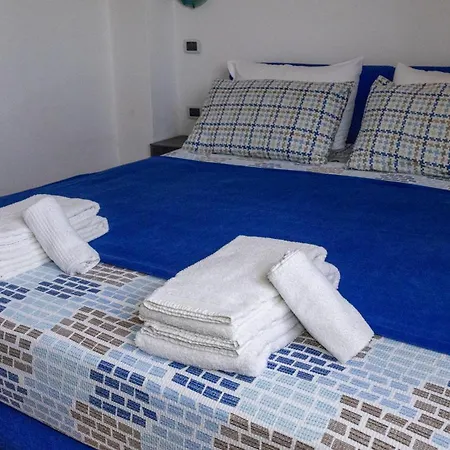 Bed & Breakfast Serra E Mesu Affittacamere